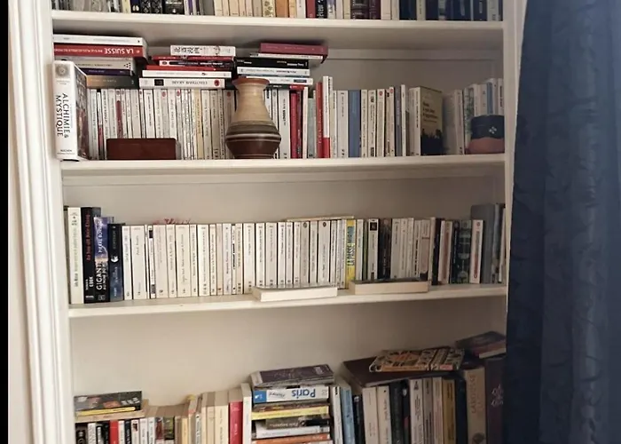 Bright On Rue Ballu * 파리